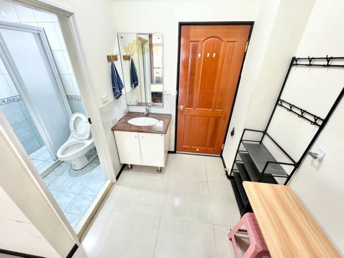 哪裡跌倒哪裡躺好💕陽台獨洗✨可租補⭐ 近文心森林公園 ✨宇你相見（第6張）