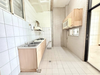 大明高中對面 臨12米路~透店大四房、可租補、可寵 - Image 21