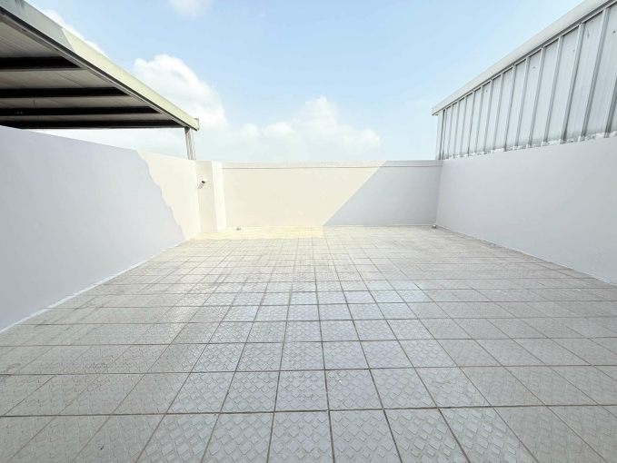 大明高中對面 臨12米路~透店大四房、可租補、可寵 - Image 3