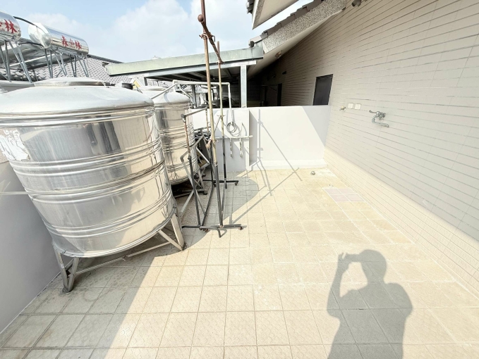 大明高中對面 臨12米路~透店大四房、可租補、可寵 - Image 11