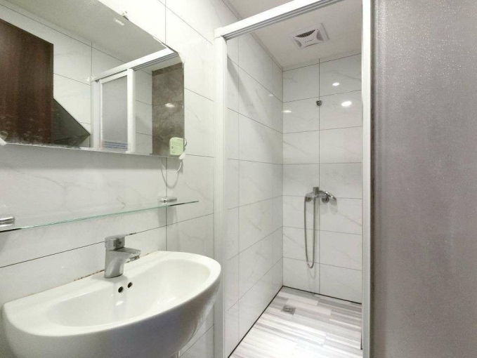 租補超新電梯套房*採光佳*陽台獨洗曬*流理臺*子母車~*（第9張）