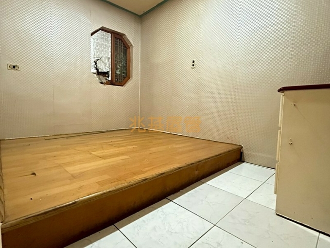 兆基社會住宅🏠延平街✅古色古香✅低樓層大陽台3房1廳1衛✅（第4張）