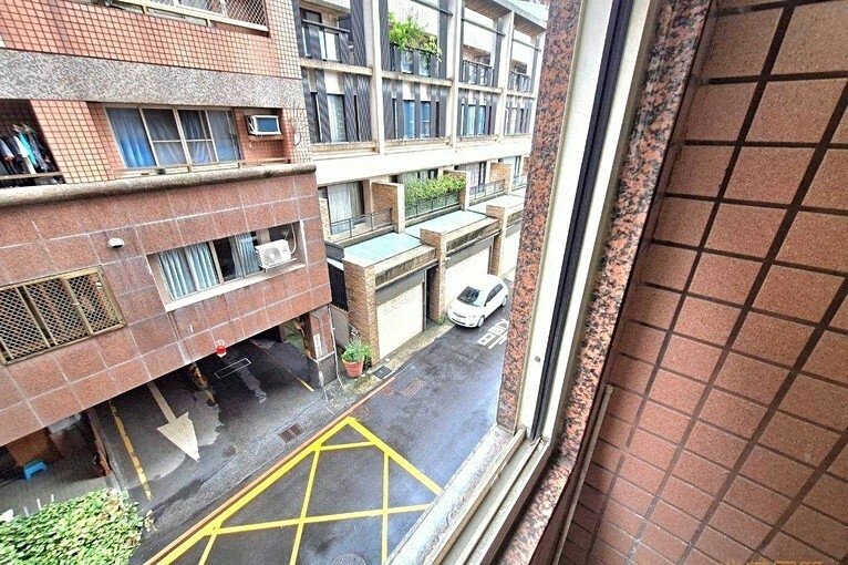 兆基社會住宅🏠西屯近逢甲捷運拎包套房獨洗曬陽台(第8張)
