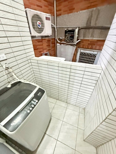 燙到要放耳邊降溫⚡可租補✨陽台獨洗💕近一中 中友⚡宇你相見（第8張）