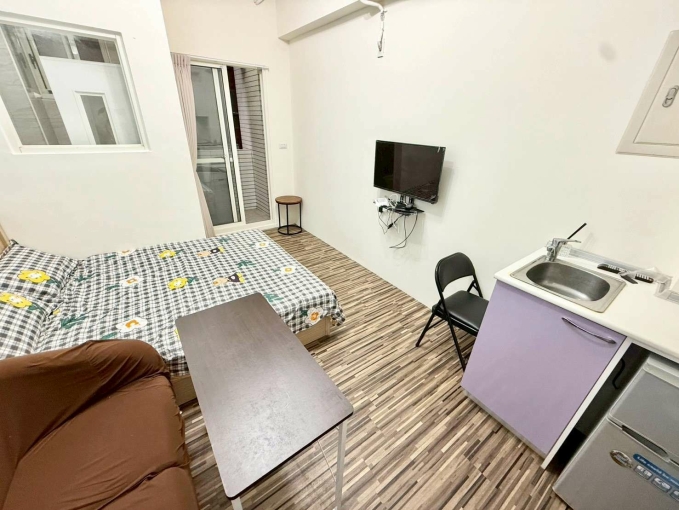 燙到要放耳邊降溫⚡可租補✨陽台獨洗💕近一中 中友⚡宇你相見（第4張）