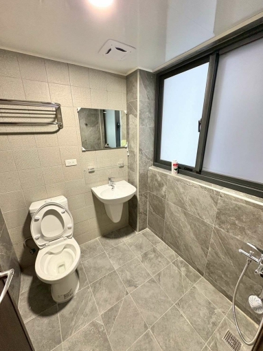 近捷運交通超方便🔥可乖貓😺可租補💕衛浴開窗💕（第4張）