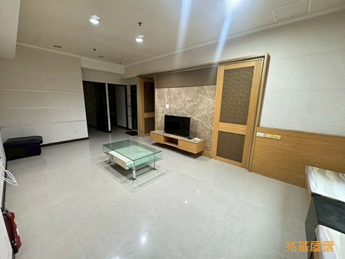 兆基社會住宅🏠東區兩房有車位甜甜價（第1張）