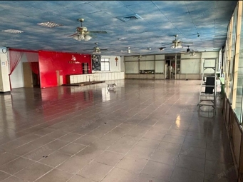 橘子🍊近葫蘆墩公園🍊門前可停車大面寬店面🍊100坪可用（第5張）