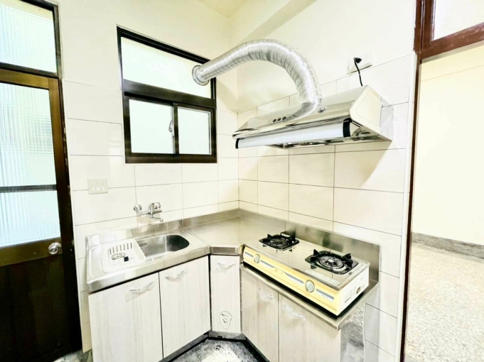 整棟透天💎5大房✨全新翻修💰可租補戶籍（第7張）