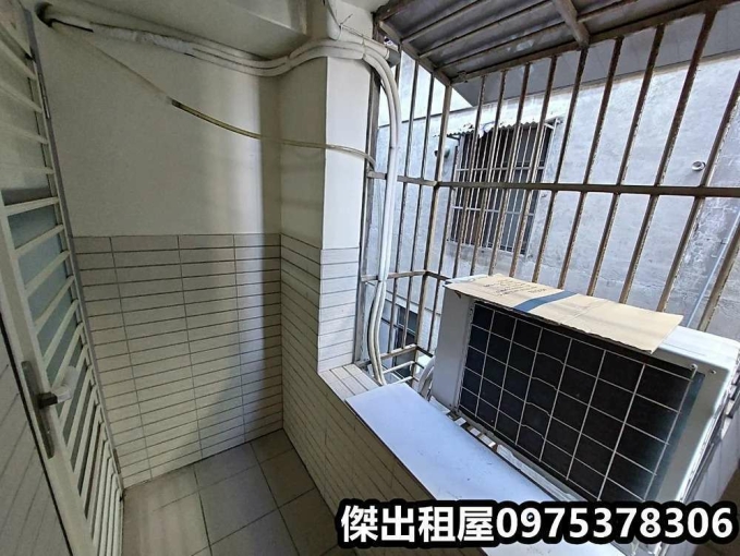 傑出租屋/後站套房陽台獨洗（第4張）