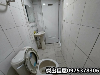 傑出租屋/後站套房陽台獨洗（第3張）