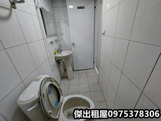 傑出租屋/後站套房陽台獨洗（第3張）