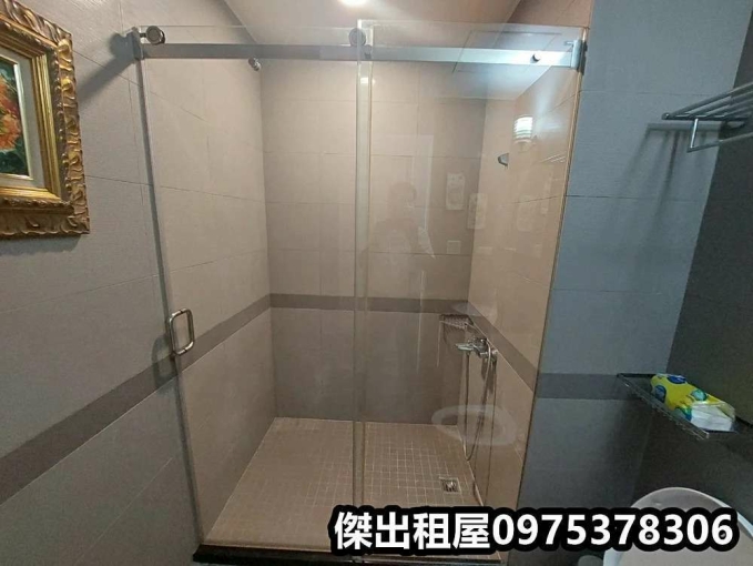 傑出租屋/站前高風景,知名優質豪宅!! - Image 10