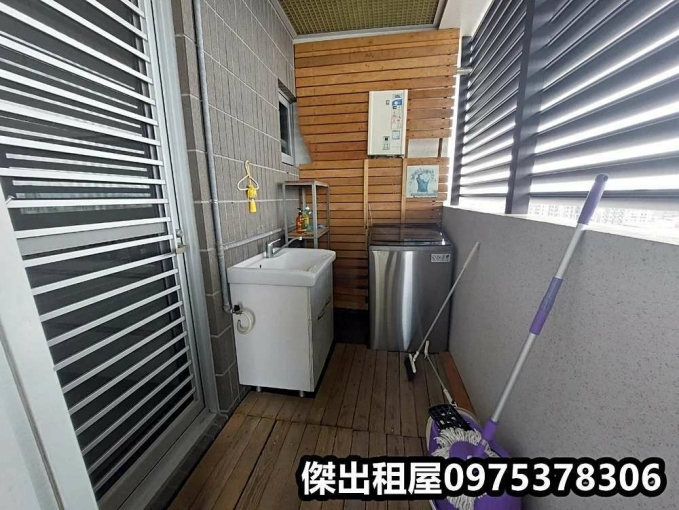 傑出租屋/站前高風景,知名優質豪宅!! - Image 13