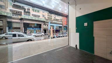 學府路現成飲料店面（第2張）