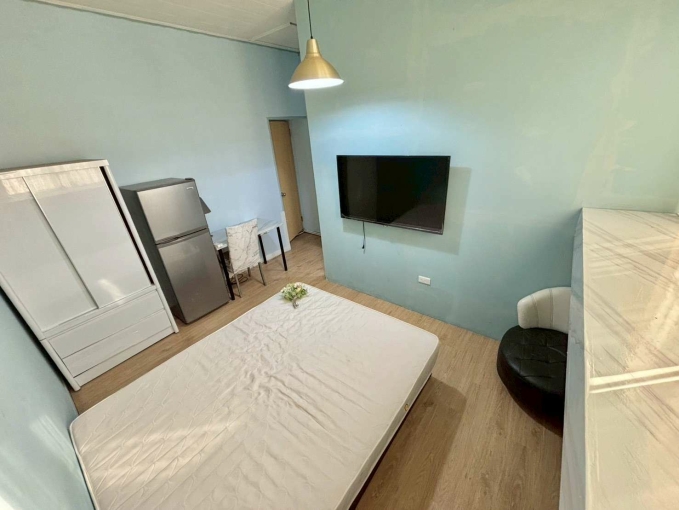 藍色天空💎雙租補✨可貓狗🌳別墅透天庭院🐶衛浴開窗✨一層兩戶（第4張）