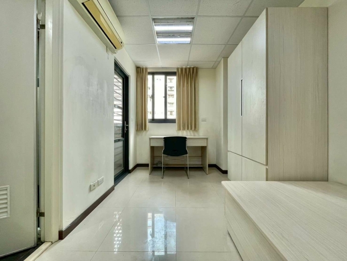 🔥霧峰秒殺電梯🔥陽台可獨洗🔥飲水機🔥乾溼分離（第1張）