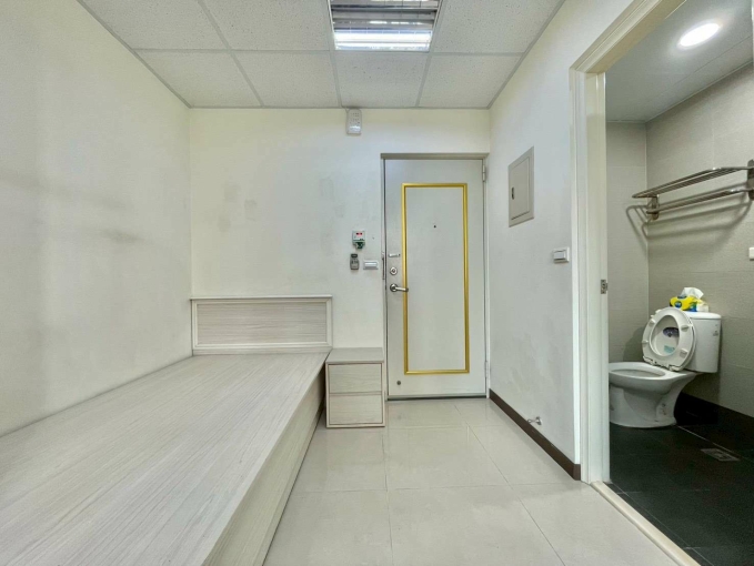 🔥霧峰秒殺電梯🔥陽台可獨洗🔥飲水機🔥乾溼分離（第7張）