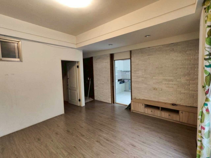 ✨免仲介費✨稀有釋出!富宜路大四房!附高級裝潢✨(第4張)