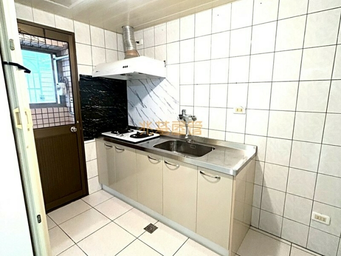 兆基社會住宅🏠暖暖幸福華城電梯3改2房有車位可租金補助（第13張）