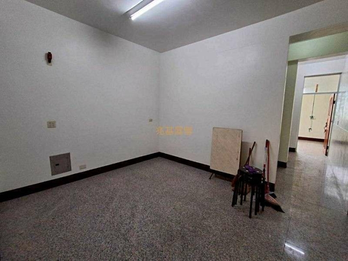 兆基社會住宅🏡伸港翻新透天六房三衛超大空間(第3張)