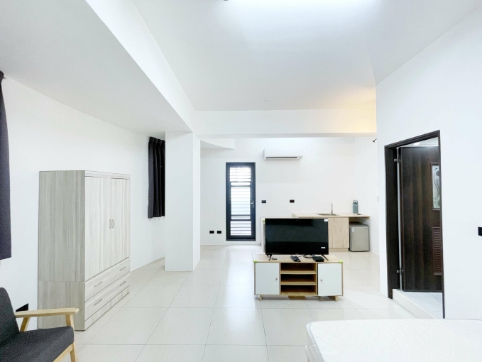 🏡私人小豪宅,回家像渡假🏡類一房一廳/陽台獨洗/全新完工/近火車站 - Image 1