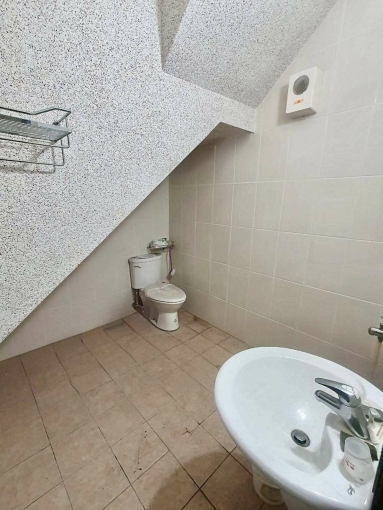 租客勞基法免費諮詢💖北區 正進化路熱鬧商業金店面（第4張）