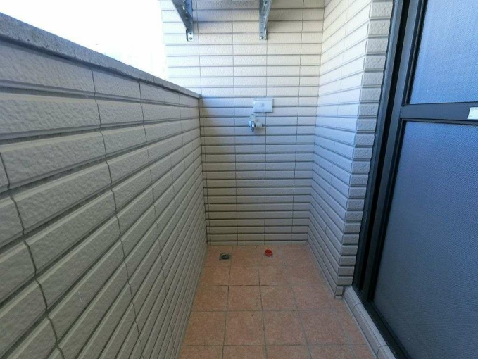 台電+租補☆超新電梯套房*陽台獨洗曬**飲水機*子母車~*（第11張）