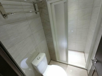 台電+租補☆超新電梯套房*陽台獨洗曬**飲水機*子母車~*（第9張）