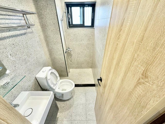 🔥南區全新可談貓🔥可短租報稅入戶籍🔥飲水機子母車🔥室內機車位（第2張）