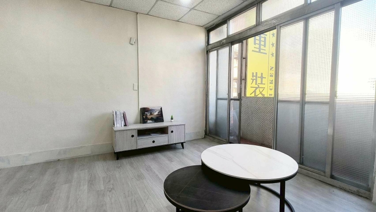 超便宜秒殺2房🔥全新裝修中👍台電包水🐈可貓可雙租補👍近水湳(第4張)