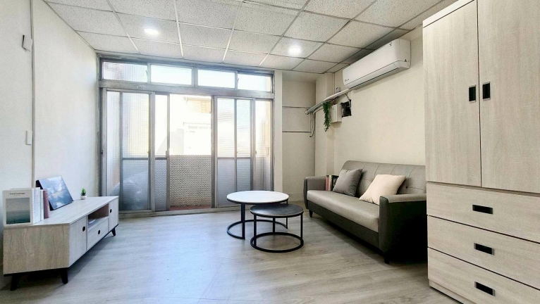 超便宜秒殺2房🔥全新裝修中👍台電包水🐈可貓可雙租補👍近水湳(第1張)