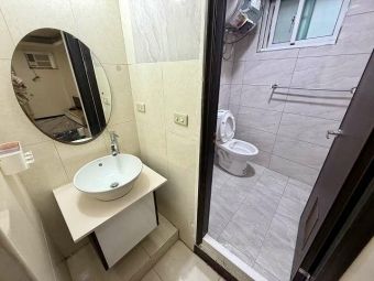 💞大象租屋💞近SOGO.威尼斯影城旁.漂亮網路大套房.附傢俱.家電.有陽台（第6張）