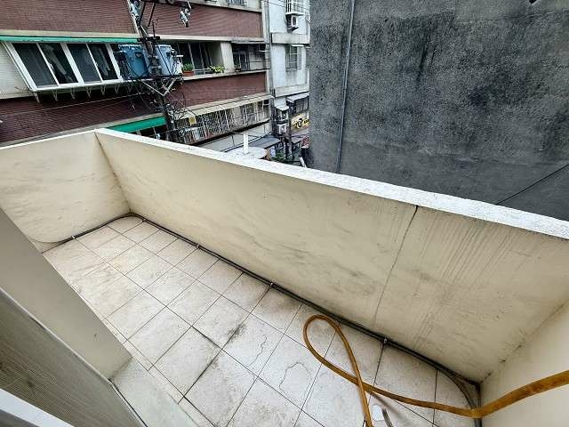 💞大象租屋💞近SOGO.威尼斯影城旁.漂亮網路大套房.附傢俱.家電.有陽台（第5張）