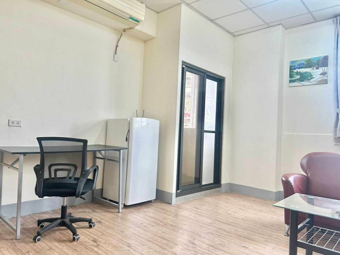 林森東路獨洗曬.陽台大套房（第3張）