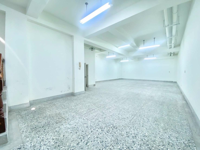 LaLaport🍀新時代🍀秀泰🍀門前可停雙車🍀可辦公美業（第9張）