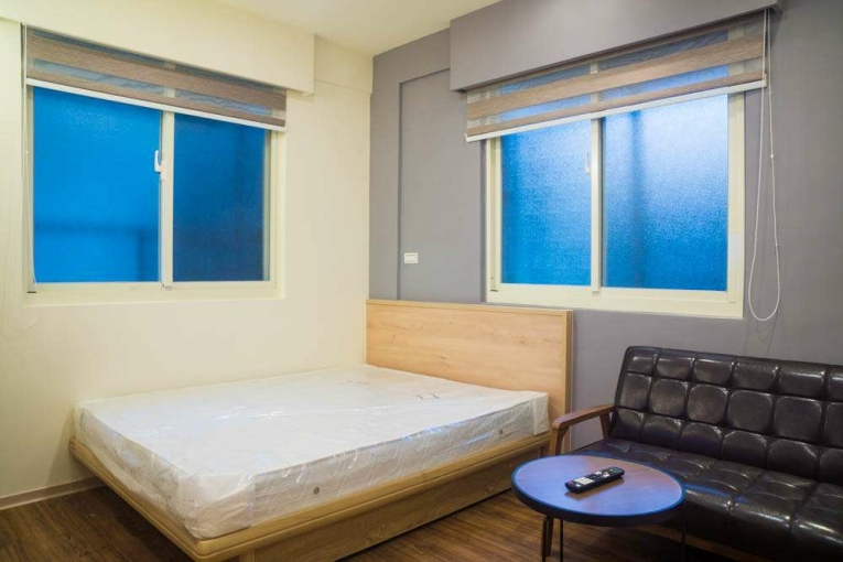 即將釋出.信義區.松山站走路5分鐘.五分埔商圈.舒適設計感套房302（第1張）