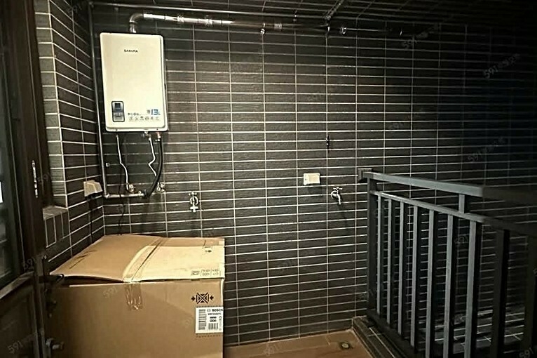 近新豐火車站/屋齡超新/高樓層稀有大兩房雙衛浴/系統收納櫃（第11張）