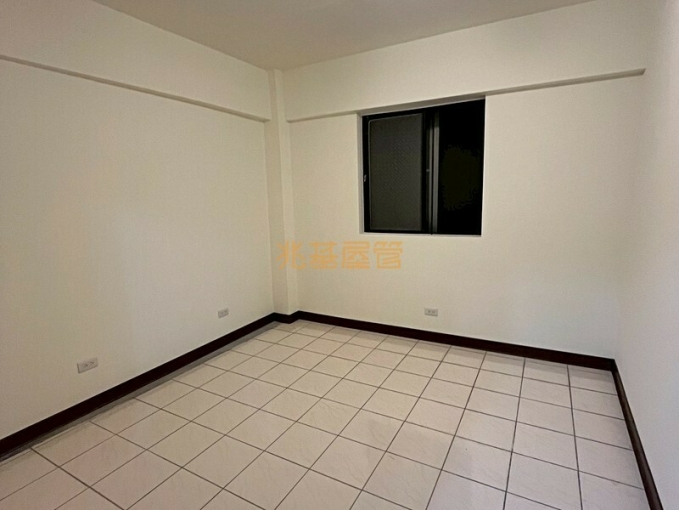 兆基社會住宅🏠👍🏻近廟口電梯四房👍🏻(第5張)