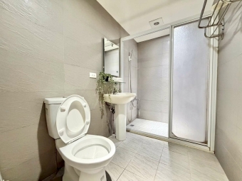 子母車🍀機車好停🍀免爬高🍀大間🍀乾溼分離（第6張）