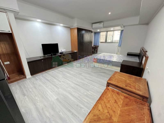 光華商圈電梯管理大套房 - Image 2