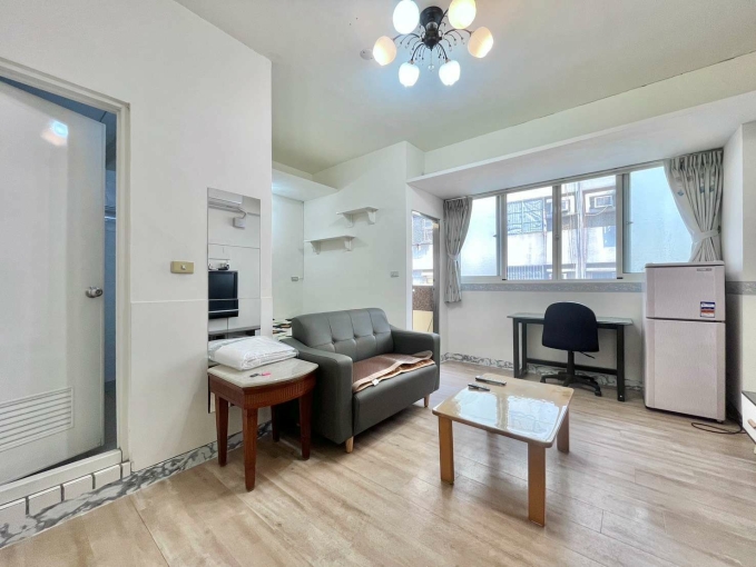 💖電梯美套🏠陽台獨洗✔️近中國醫💖 - Image 2