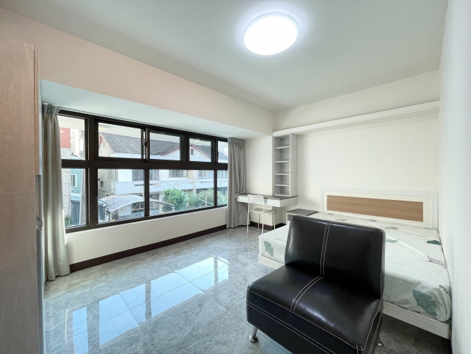 租補*超新電梯套房*大空間*子母車 - Image 8