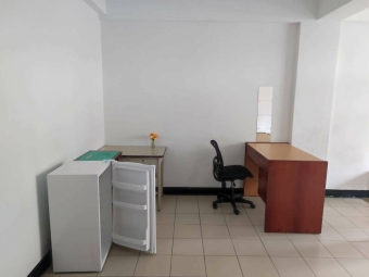 台中市東區超大雅房超大落地窗獨立陽台.一層二間共用一衛浴適合讀書考試環境乾淨清幽安靜 - Image 23