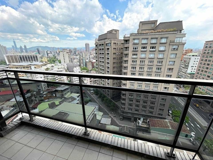 @@中正紀念堂捷運站*明亮高樓優質住宅（第8張）