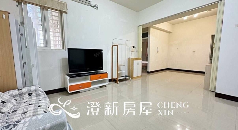 🎉近巨城/社區電梯大樓/兩房/可租補/稀有附兩個機車位/警衛管理/代收包裹/垃圾集中🎉 - Image 2