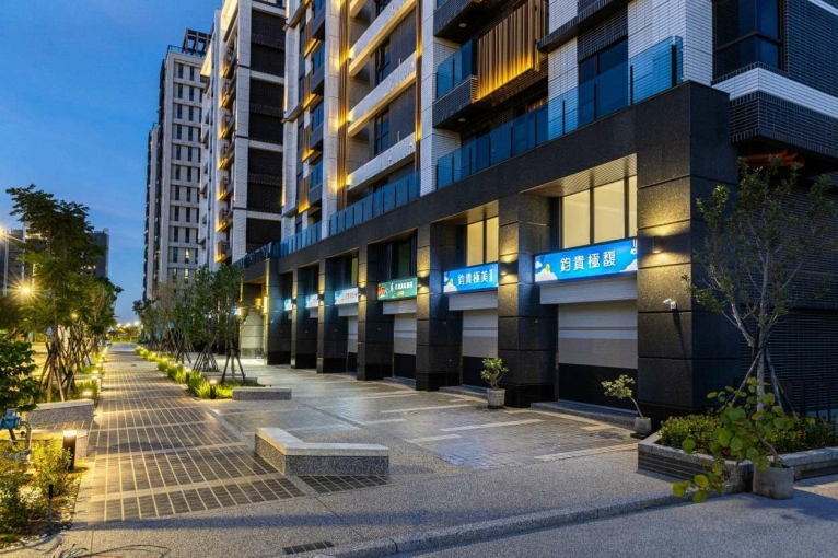 💰【創業首選】大園客運園區｜全新有夾層挑高金店面（第9張）