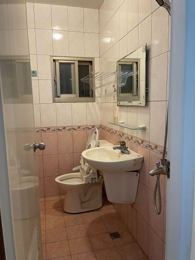 3房2廳2衛 重新整理 家具齊全 生活機能佳 價可議隨時入住（第6張）