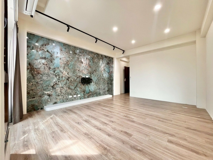 凱屋良緣💖整棟透天出租✨台電台水🌈5房1廳4衛3陽台（第6張）