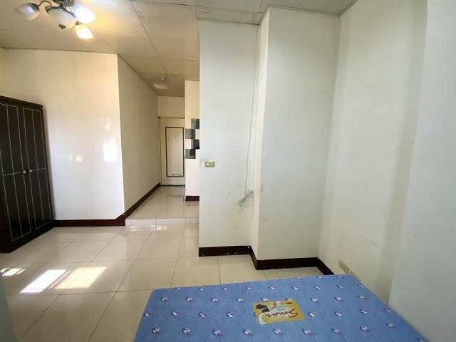 💞大象租屋💞近中原大學旁.電梯漂亮網路大套房.有陽台.傢俱齊全（第6張）